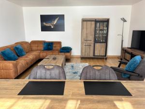 Maisons de vacances La cle des champs Maison plain pied spacieuse lumineuse bien equipee, 3 chambres spacieuse, belle terrasse amenagee, garage, grand jardin clos, parking, pres de Bayeux et Omaha Beach : photos des chambres
