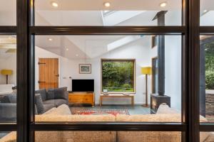Mill Lodge, Middle Mill, Solva, Pembrokeshire