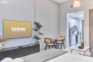 bnbmehomes - Serenity Lakes 5