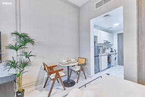 bnbmehomes - Serenity Lakes 5