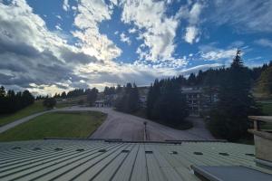Appartements Appartement familial au Revard vue sur le jardin d-enfant et pistes : Appartement