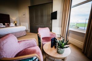 Clifton Arms Hotel
