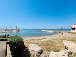Appartements Voile de Mer 1 - Les Pieds dans l-eau, CLIM, Wifi, 2 personnes : photos des chambres