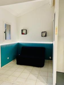 Villa Domaine des Pins, Magasins proches, Piscine