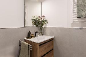 Homeclub Moderno Bajo Andrés Mellado I