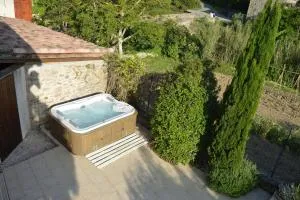 Luxury cottage with Jacuzzi in Saint-Polycarpe - Saint-Polycarpe