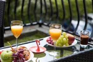 Chic Bayswater Luxury Retreat