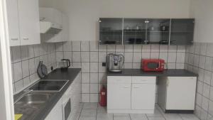 BerlinDreams - F81 - 2B