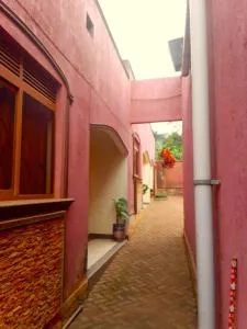 Favent Apartments - Katale