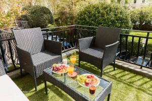 Chic Bayswater Luxury Retreat