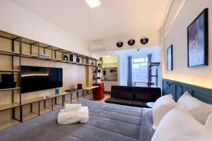 PA2311 Lindo Reformado na Av Paulista com vista para MASP e Pq Ibirapuera