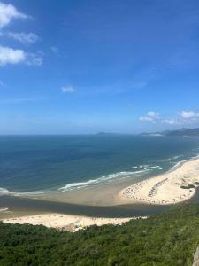 Casa de praia em Pinheira SC com piscina