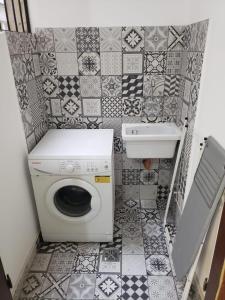 Monserrat-Venezuela-Apartament