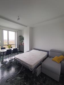 STANZA matrimoniale metro M5 - Bignami, Carroponte