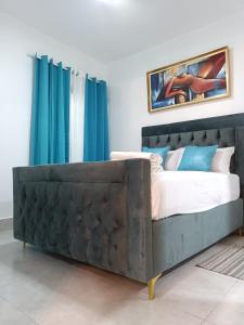 Boca del Mar III, apartamento 411