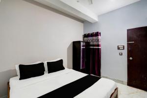 Hotel O Midnight