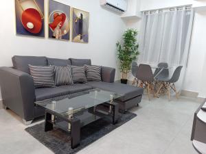 Boca del Mar III, apartamento 411