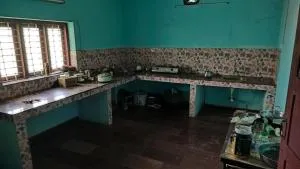 Ayushyam Eravipuram - 奎隆