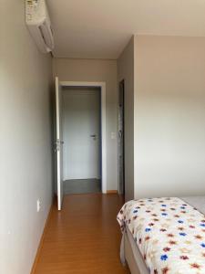 Aconchegante quarto às margens da BR 386, km 137 em Sarandi RS