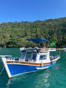 Passeio de barco em Paraty