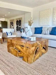 Coastal Chic Getaway Modern 2 Bed 2 Bath Condo in Key Largo, Marina Pool Pickleball - 基拉戈