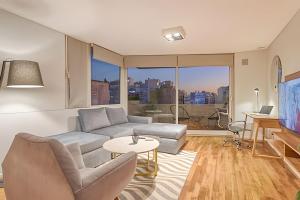 Moderno Penthouse con Terraza y Parrilla Privada