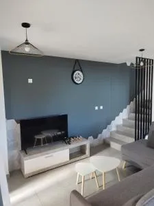 Maison M'raude sauvage - Maison de lʼEnfance