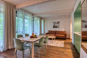 Suite with Lake View room in Tisza Balneum Hotel