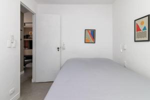 PE0051 - Recem reformado 2 dorms piscina com 2 vagas garagem e ao lado do Allianz Parque