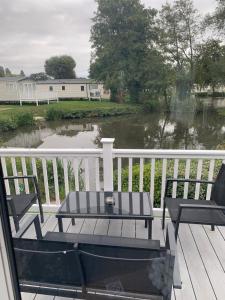 Lakeside Lodge Valencia 2 bedroom