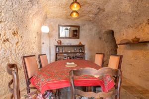 Maisons de vacances Le Clos de la Cisse - Maison semi-troglodyte : photos des chambres