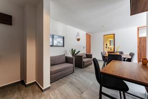 Santa Ma la Ribera Apartments by VH