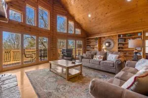 Hideaway Lodge - Omaha