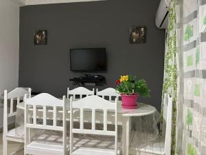 beau appartement au coeur de saidia avec piscine