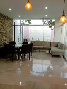 CycIoneda House - Locuto