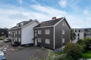 Central 2 bedroom apartment