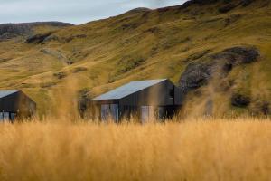 Seljalandsfoss Horizons