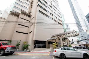 Apto Rústico com Vista Lateral do Mar KZ7271