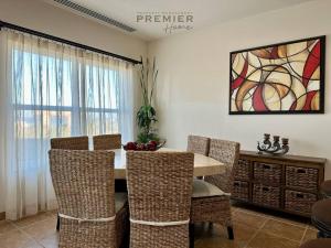 Sunset Home, Golf Cart and Beach Club Access