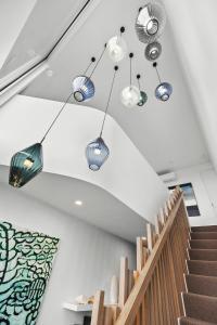 Illume - Light, Warm, Contemporary Designer Luxury