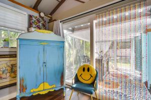 7 Mi to Dtwn Studio with Screened Porch in Tampa