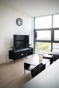 Luxury Living In The Heart Of MK