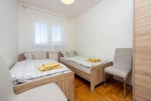 Apartment in Jadranovo 45042 