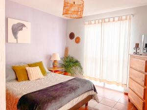 Colorful family condo with terrace and free parking