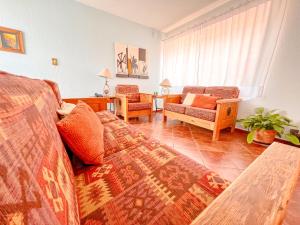 Colorful family condo with terrace and free parking