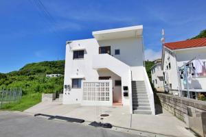 ラリッサ ヴィラ ウランバル