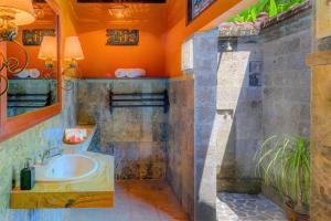 Danapati 4 BR Private Pool Villa ZN258