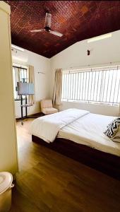 Island Retreat Vypin Entire Space