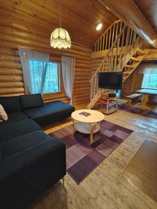 Kalliorinteen Mökit Ruskapirtti