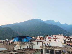 Hotel Ishaan International Near Yatra Parchi Counter